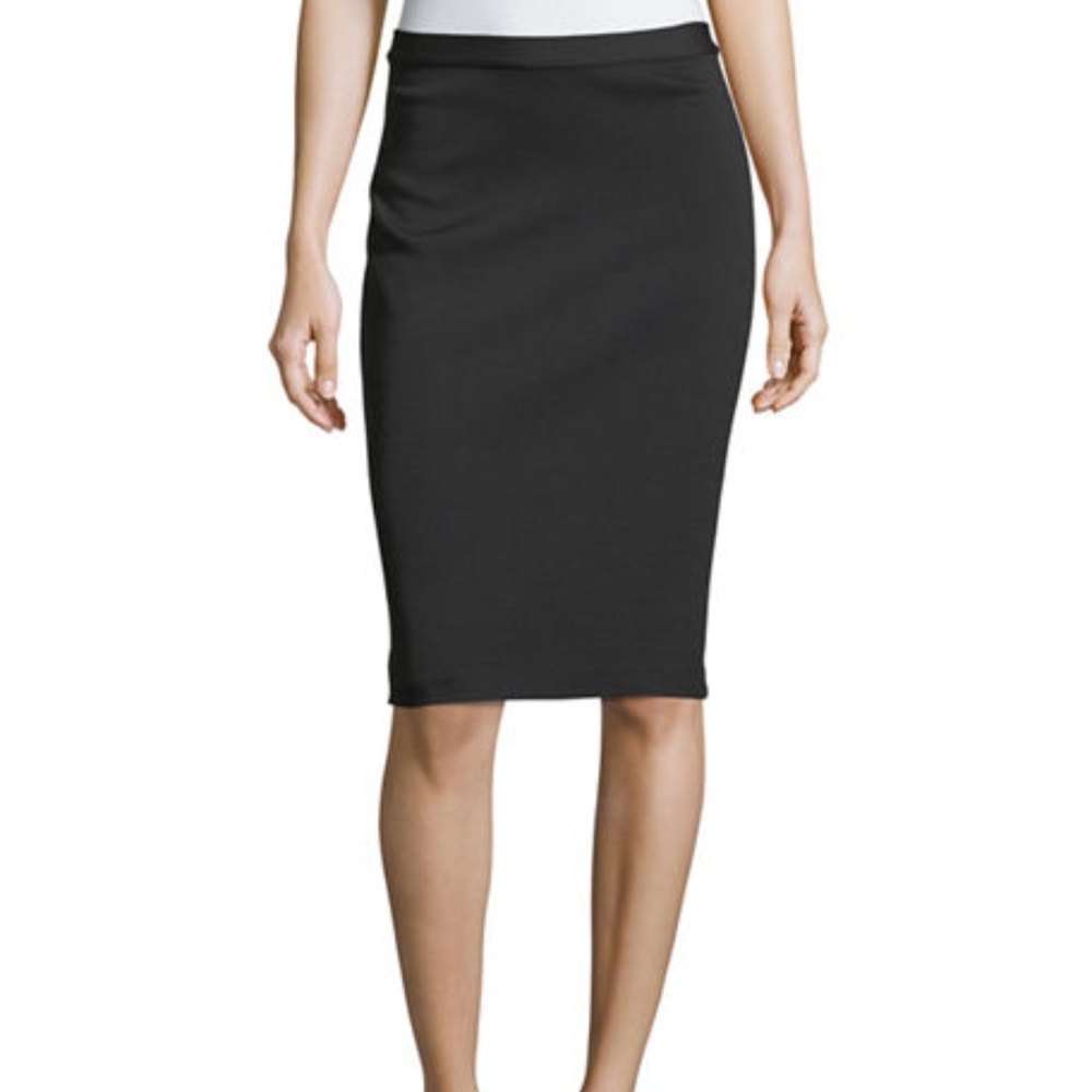 NWT St. John Knit Pencil Skirt. Caviar Collection